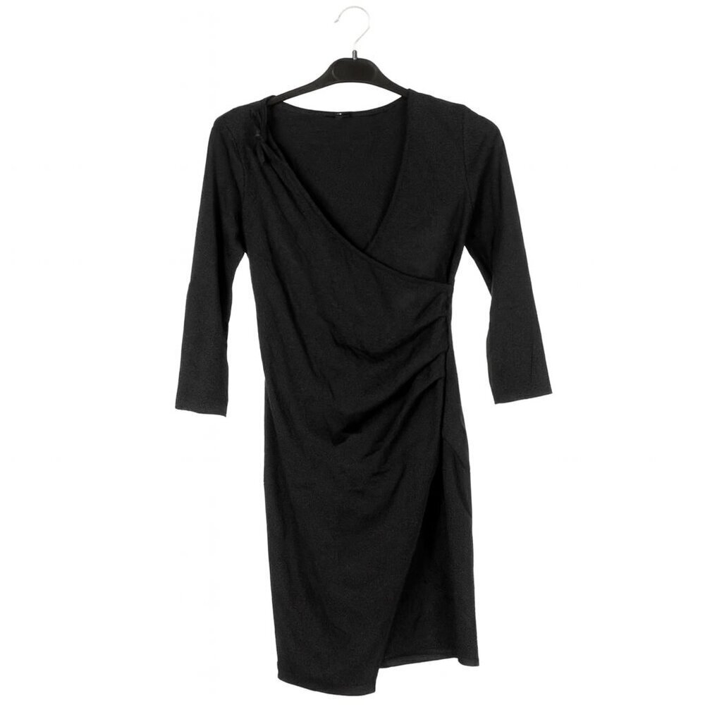 Chic Black Faux Wrap Midi Dress